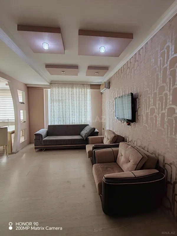Kirayə verilir 2 otaqlı mənzil 70 m²