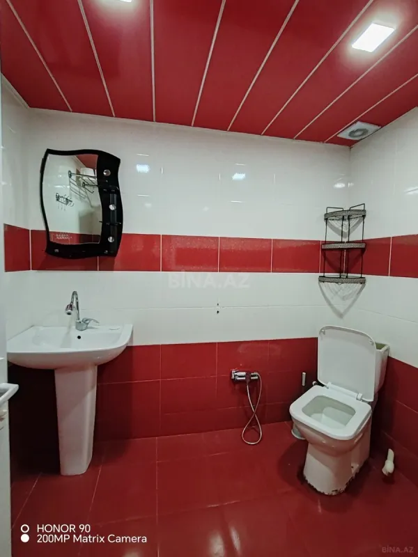 Kirayə verilir 2 otaqlı mənzil 70 m²