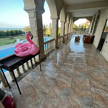 Kirayə verilir 5 otaqlı həyət evi 400 m²