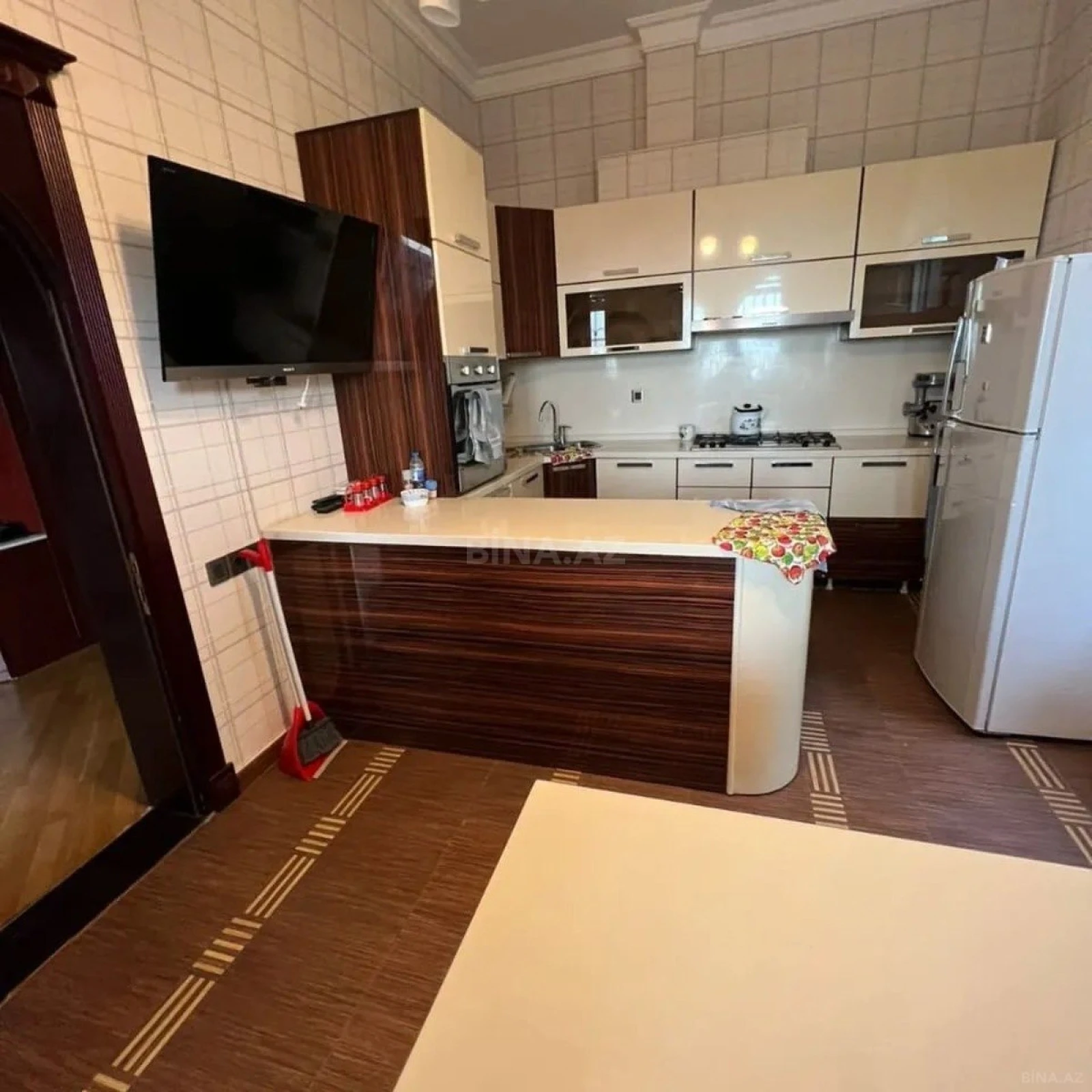 Kirayə verilir 5 otaqlı həyət evi 400 m²