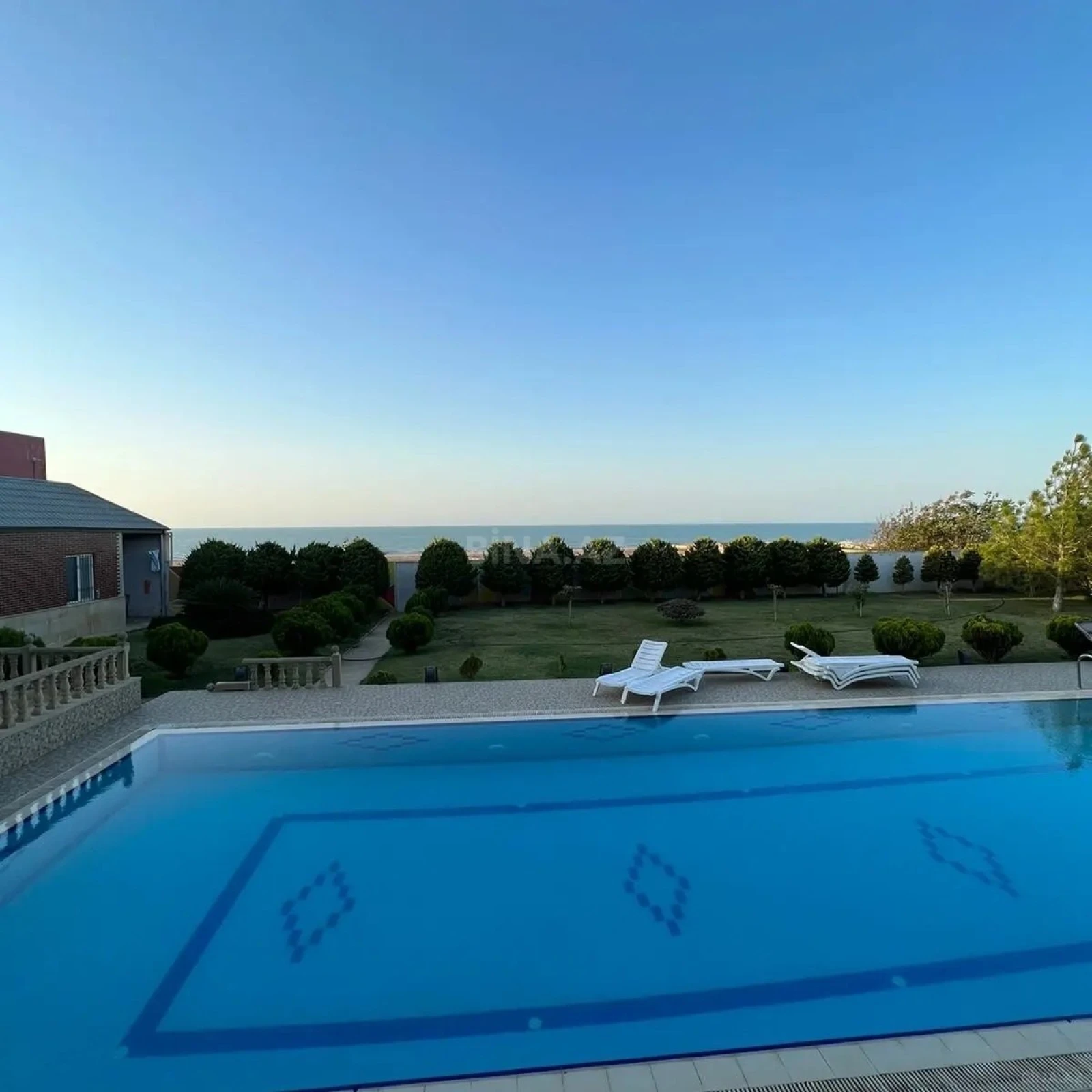 Kirayə verilir 5 otaqlı həyət evi 400 m²