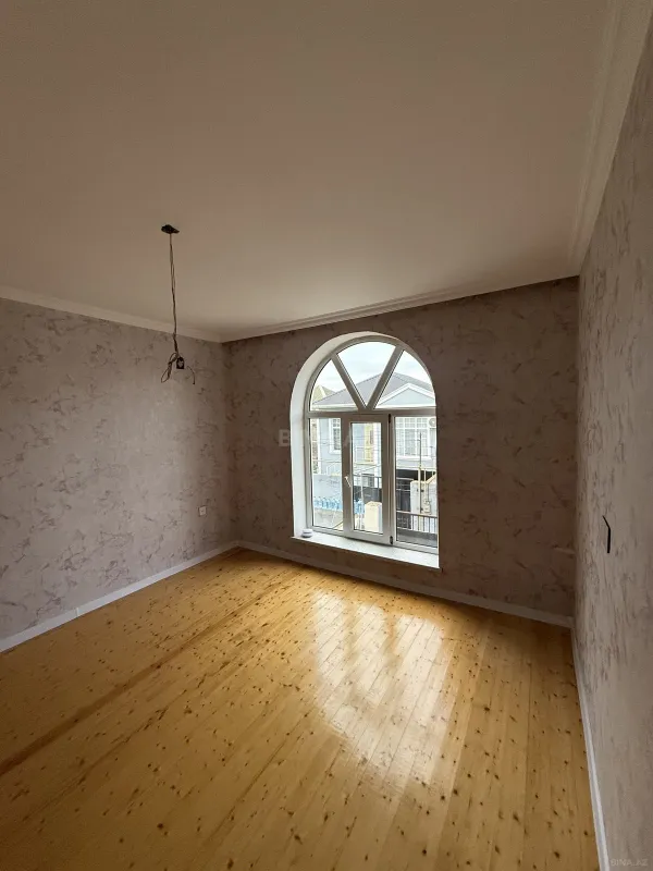 Satılır 4 otaqlı həyət evi 158 m²