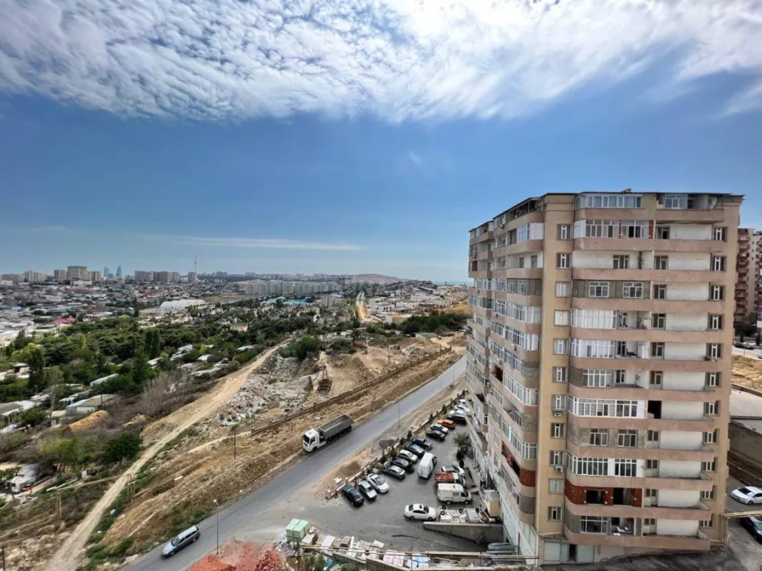 Kirayə verilir 2 otaqlı mənzil 75 m²