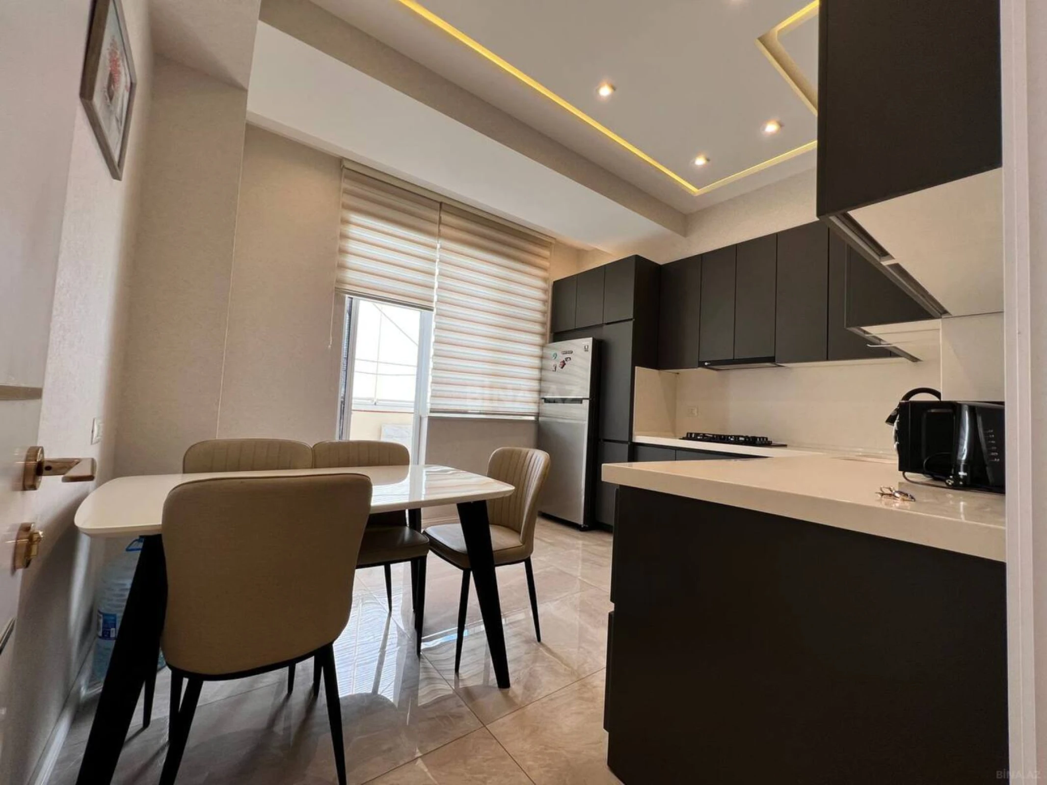 Kirayə verilir 2 otaqlı mənzil 75 m²