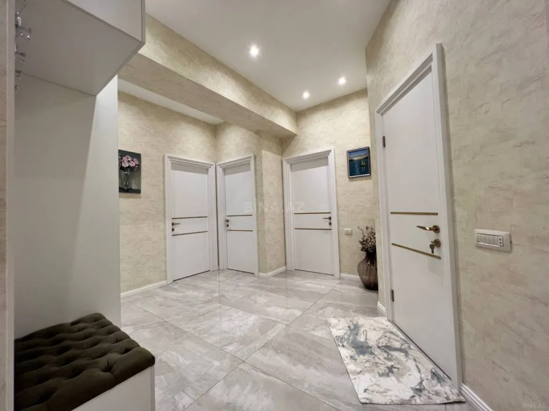 Kirayə verilir 2 otaqlı mənzil 75 m²