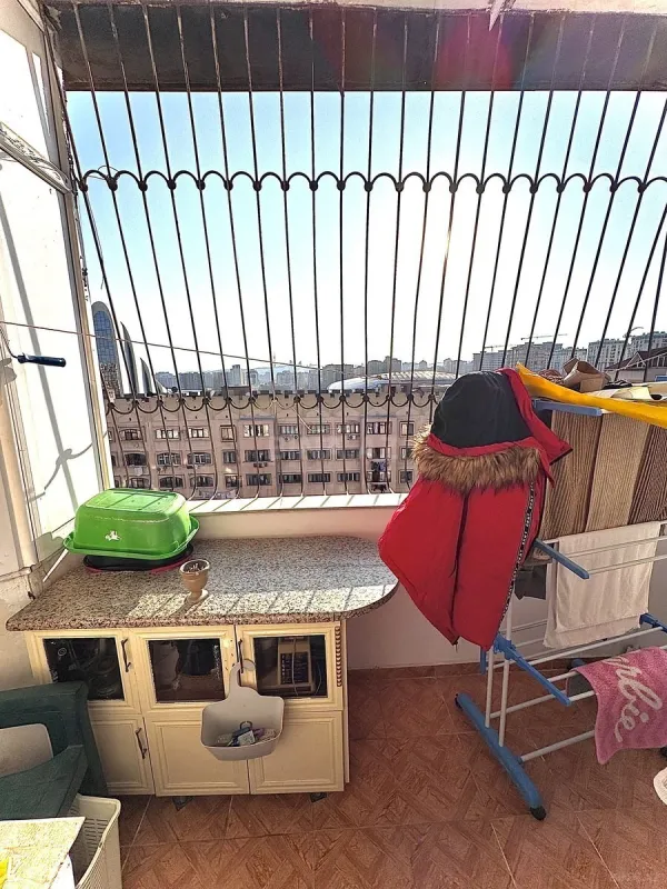 Satılır 3 otaqlı mənzil 135 m²