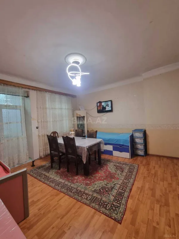 Satılır 3 otaqlı mənzil 72 m²