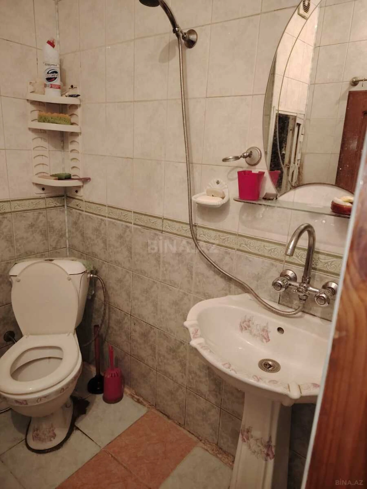 Kirayə verilir 2 otaqlı mənzil 50 m²