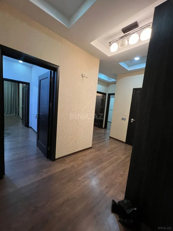 Kirayə verilir 2 otaqlı mənzil 92 m²