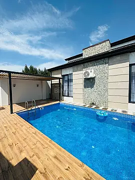 Kirayə verilir 4 otaqlı həyət evi 260 m²