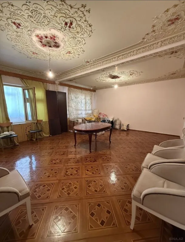 Satılır 5 otaqlı mənzil 125 m²