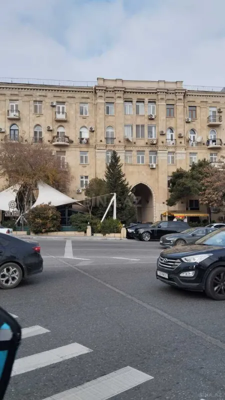 Satılır 3 otaqlı mənzil 75 m²