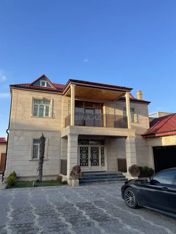 Kirayə verilir 6 otaqlı həyət evi 400 m²