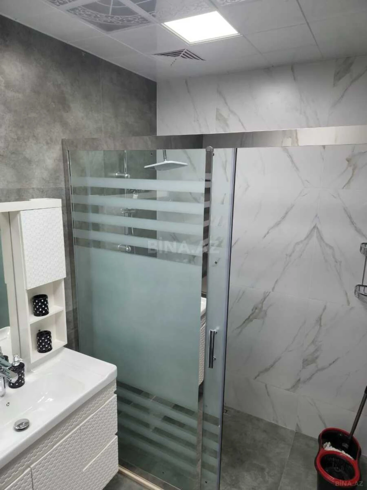 Kirayə verilir 2 otaqlı mənzil 65 m²