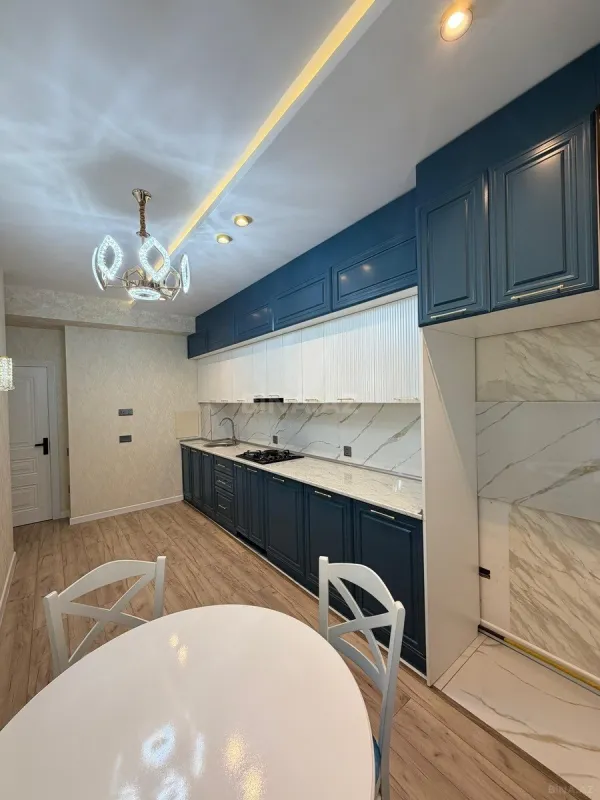 Satılır 3 otaqlı mənzil 110 m²