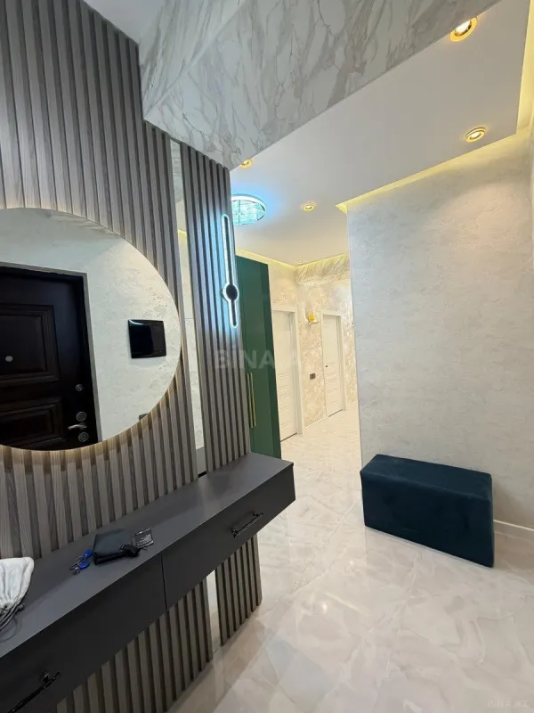 Satılır 3 otaqlı mənzil 110 m²