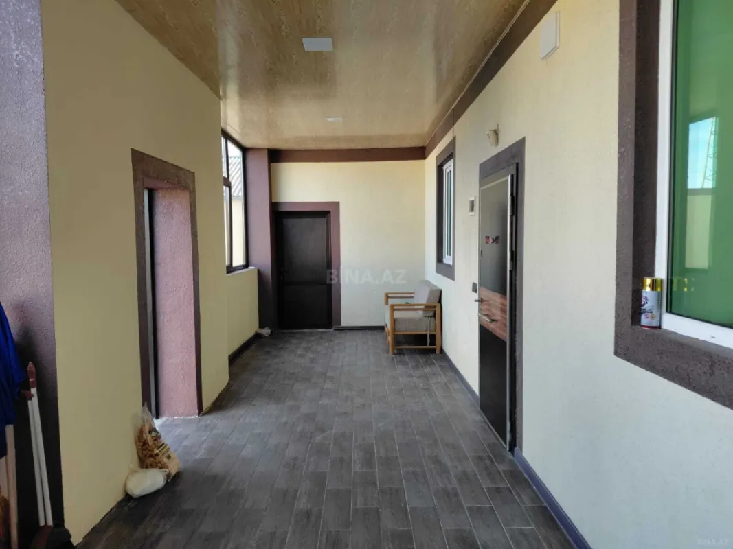 Satılır 6 otaqlı həyət evi 300 m²