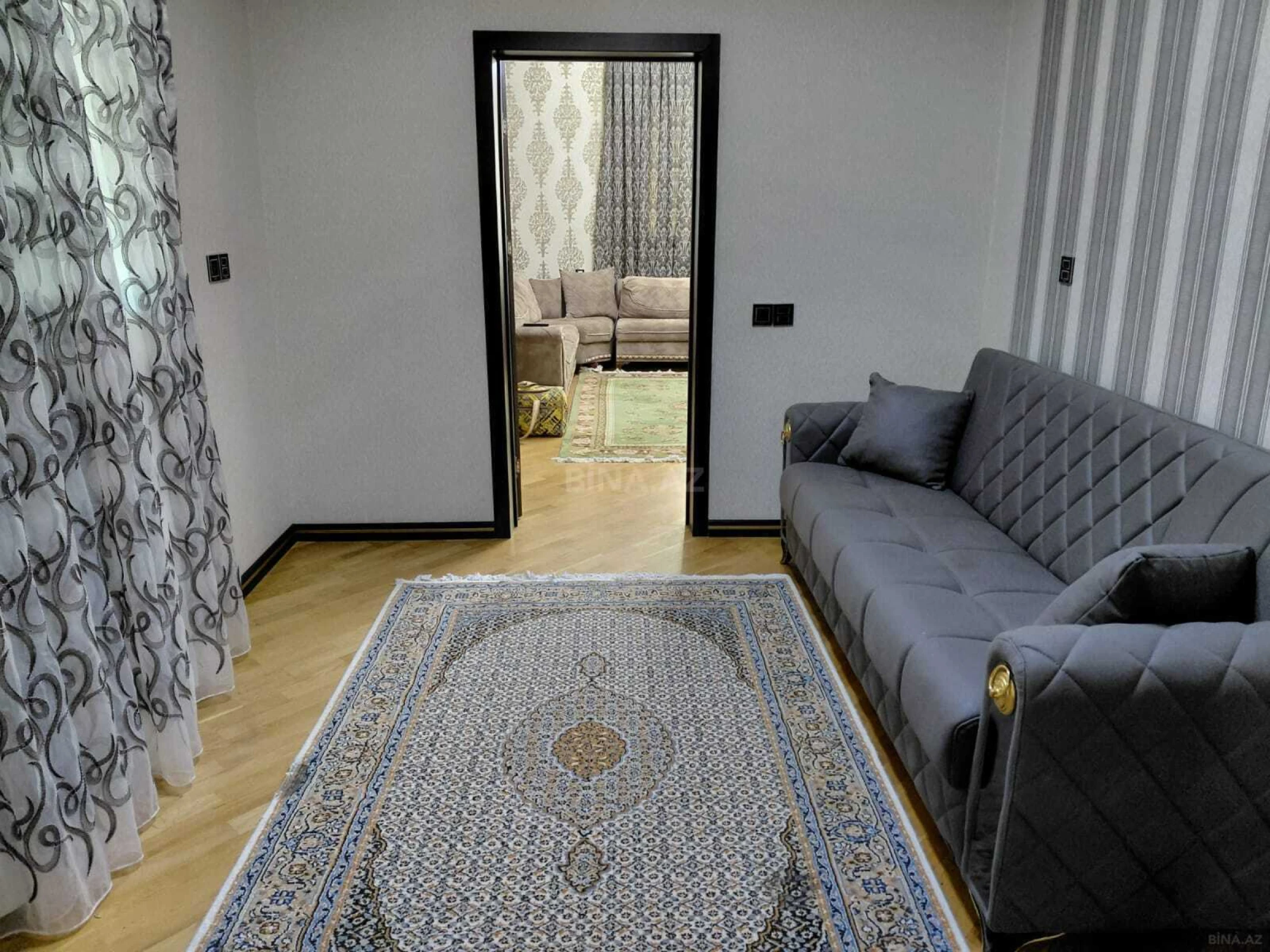 Satılır 6 otaqlı həyət evi 300 m²