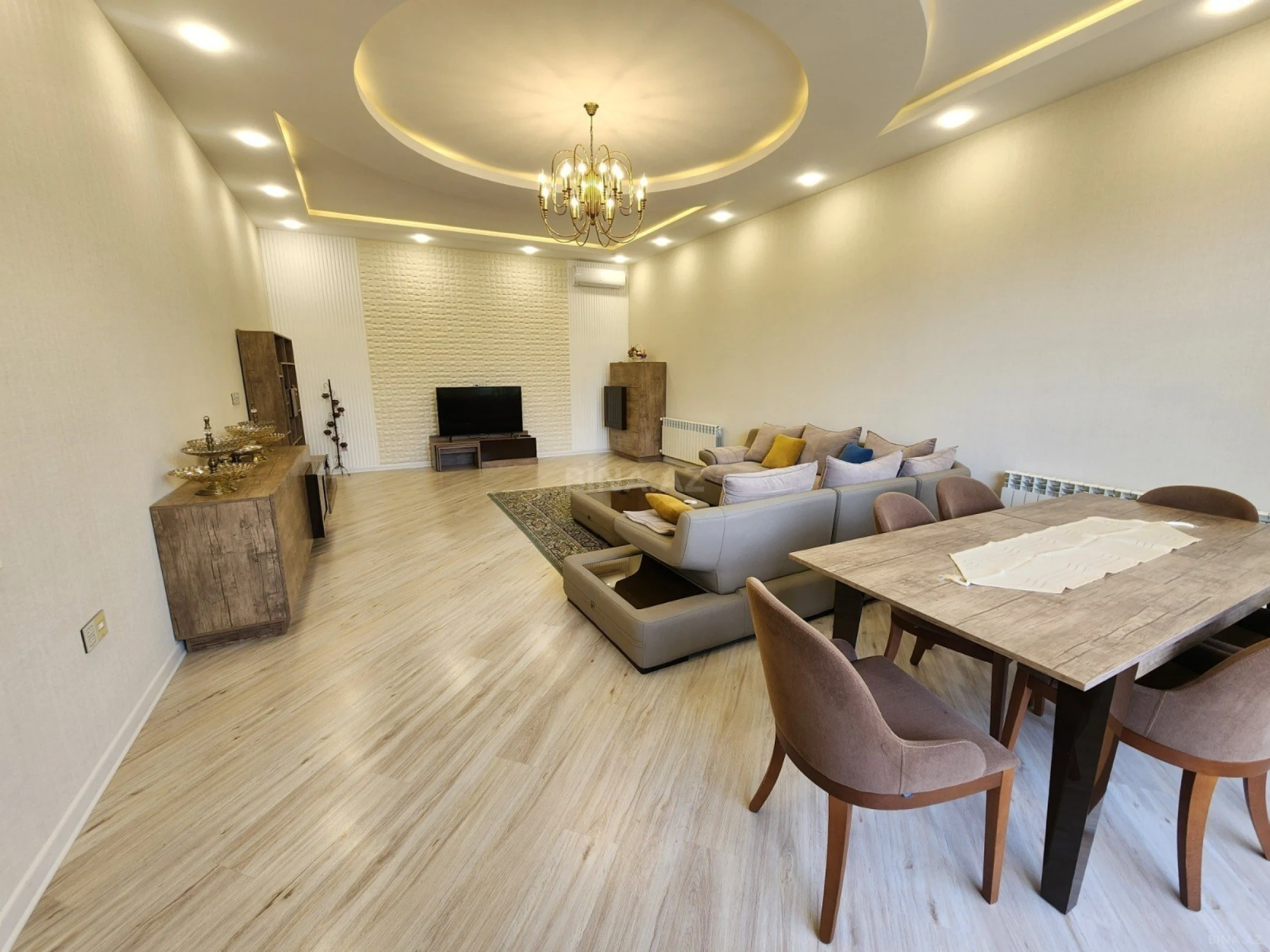 Kirayə verilir 5 otaqlı həyət evi 400 m²