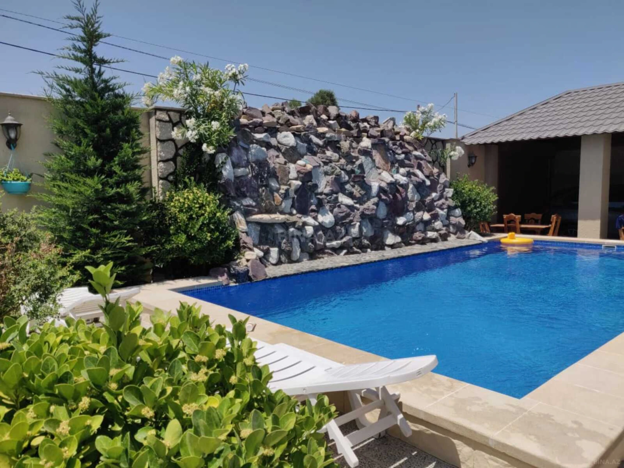 Kirayə verilir 5 otaqlı həyət evi 400 m²