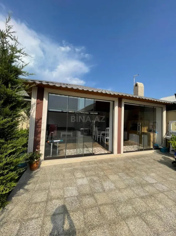 Kirayə verilir 5 otaqlı həyət evi 400 m²