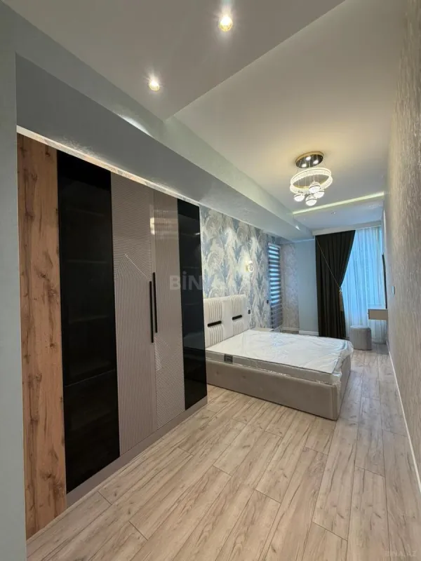 Satılır 3 otaqlı mənzil 110 m²