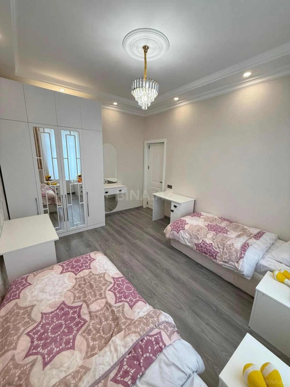 Kirayə verilir 4 otaqlı həyət evi 260 m²