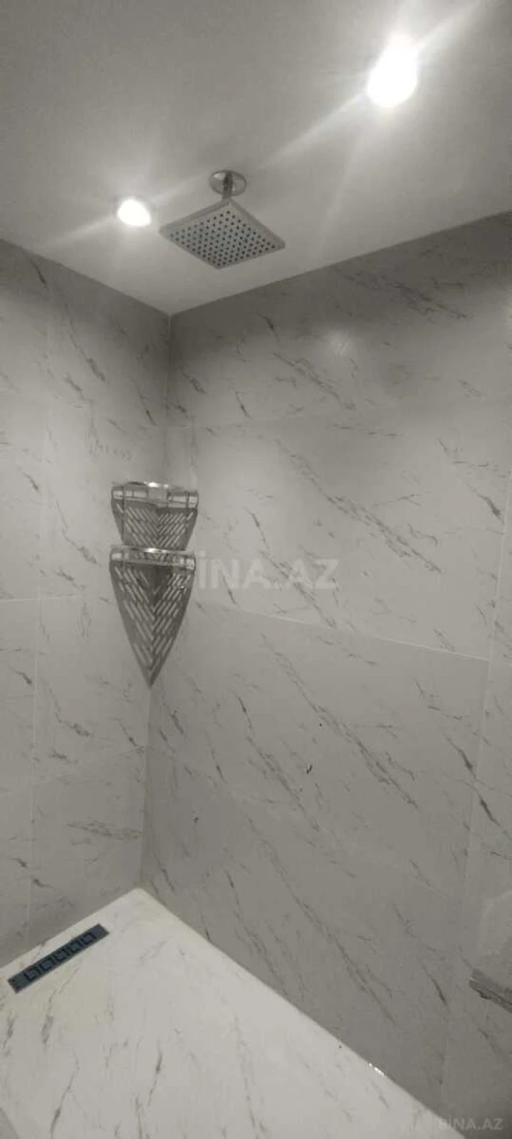 Kirayə verilir 2 otaqlı mənzil 70 m²