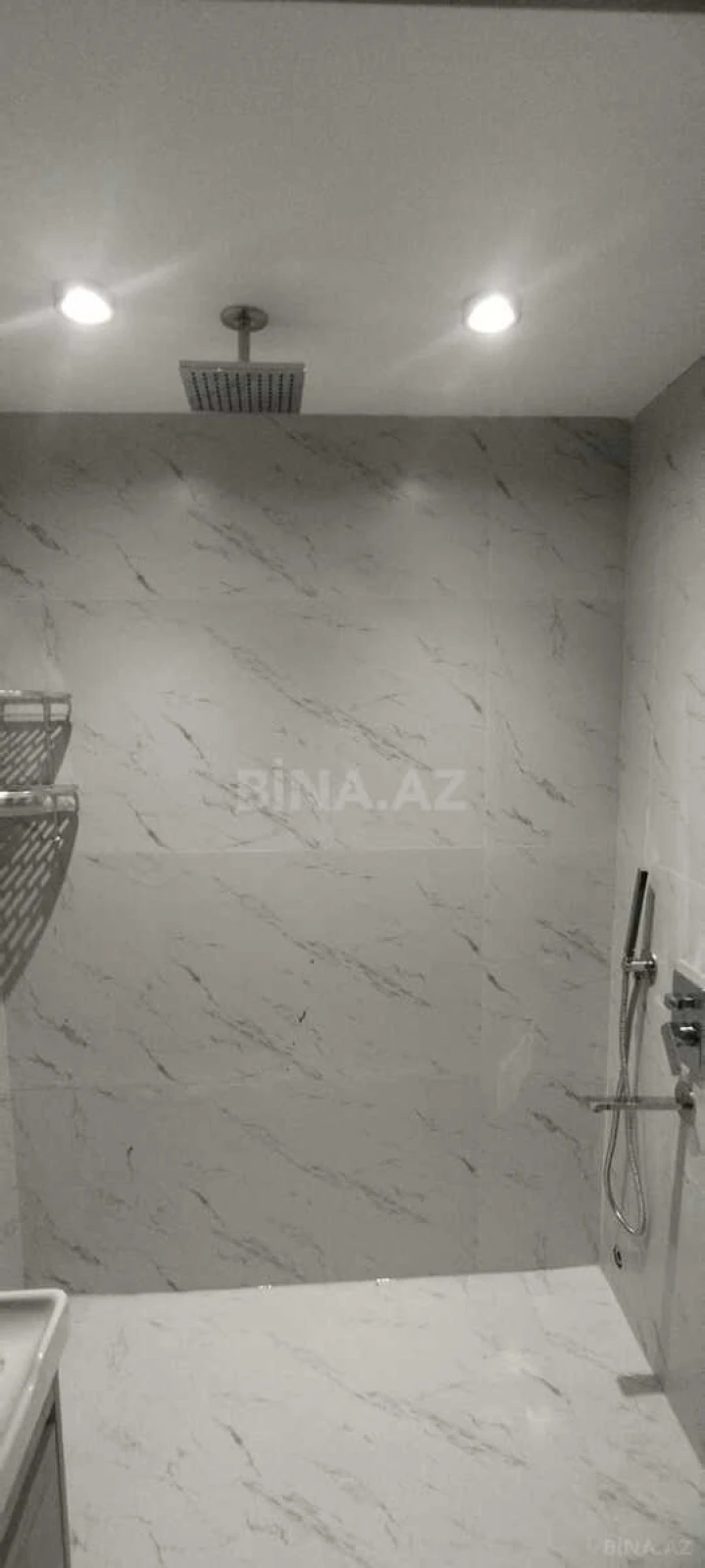 Kirayə verilir 2 otaqlı mənzil 70 m²