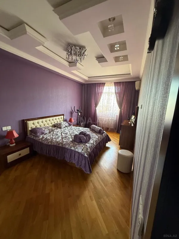 Satılır 3 otaqlı mənzil 122 m²