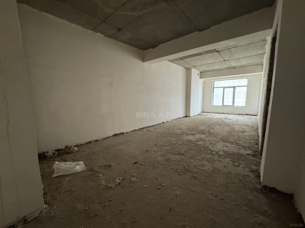 Satılır 3 otaqlı mənzil 121 m²