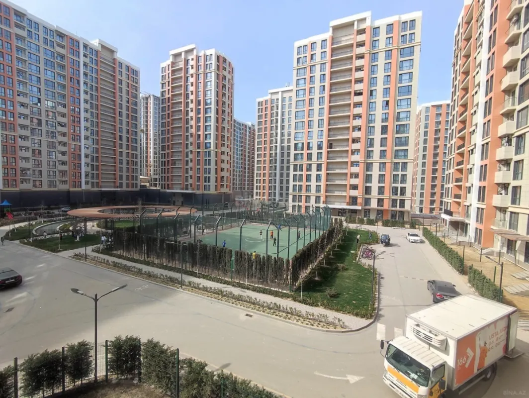 Kirayə verilir 3 otaqlı mənzil 83 m²