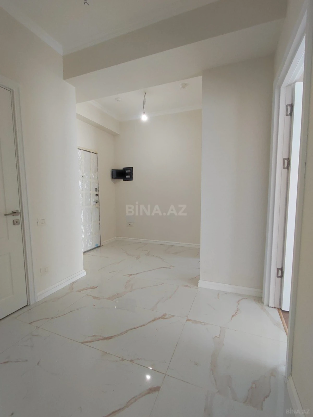 Kirayə verilir 3 otaqlı mənzil 83 m²