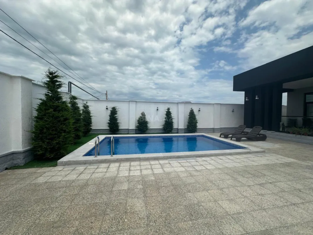 Kirayə verilir 4 otaqlı həyət evi 260 m²