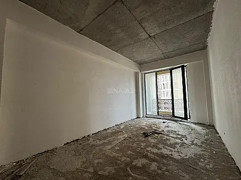 Satılır 4 otaqlı mənzil 171 m²