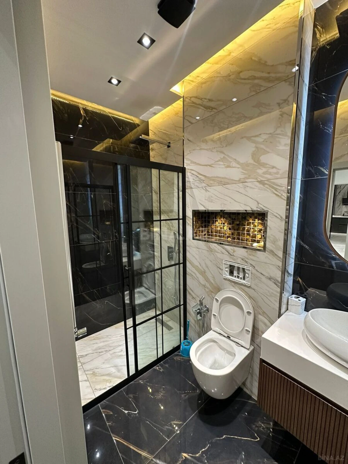 Kirayə verilir 4 otaqlı həyət evi 300 m²