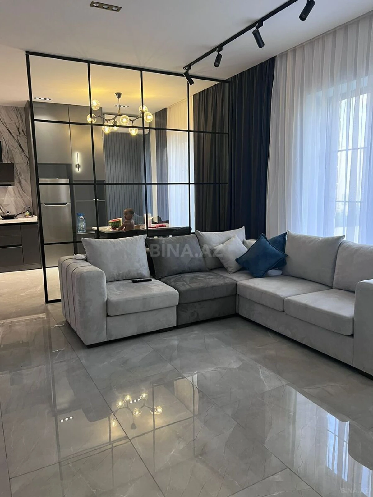 Kirayə verilir 4 otaqlı həyət evi 300 m²