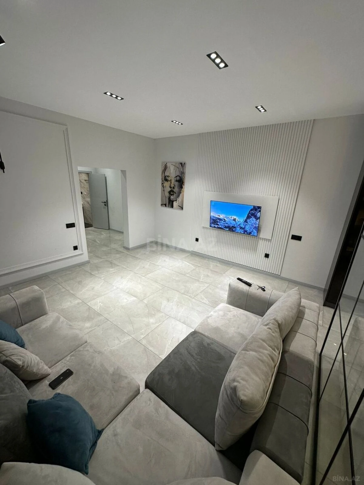 Kirayə verilir 4 otaqlı həyət evi 300 m²