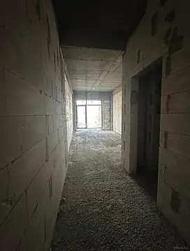 Satılır 4 otaqlı mənzil 230 m²