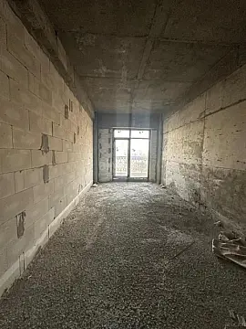 Satılır 4 otaqlı mənzil 230 m²