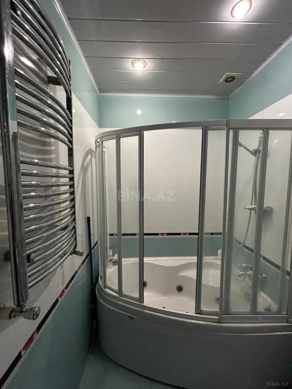 Kirayə verilir 4 otaqlı mənzil 160 m²