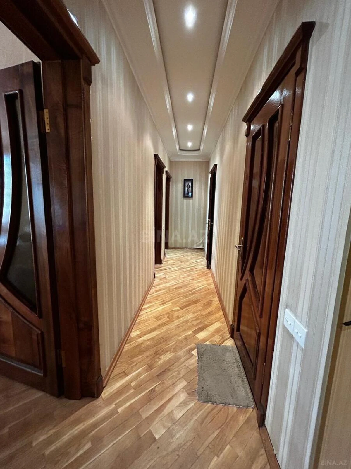 Kirayə verilir 4 otaqlı mənzil 160 m²