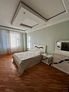 Kirayə verilir 4 otaqlı mənzil 160 m²