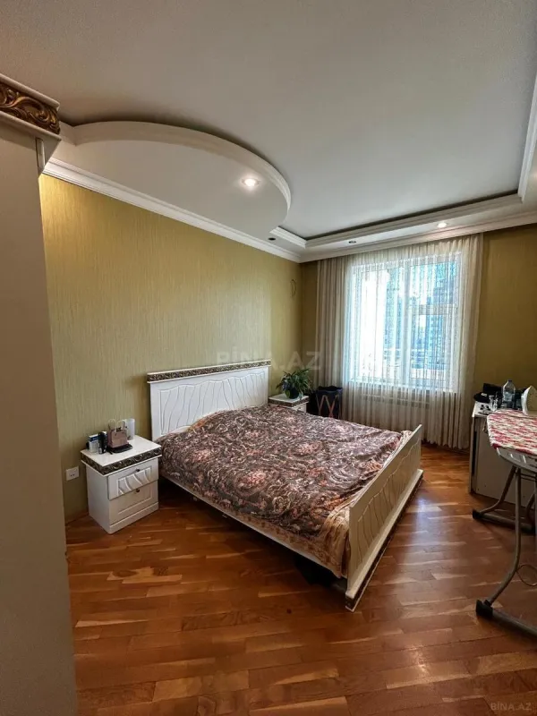 Kirayə verilir 4 otaqlı mənzil 160 m²