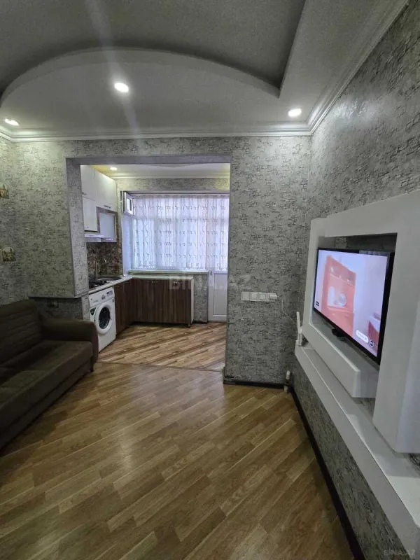Kirayə verilir 2 otaqlı mənzil 65 m²