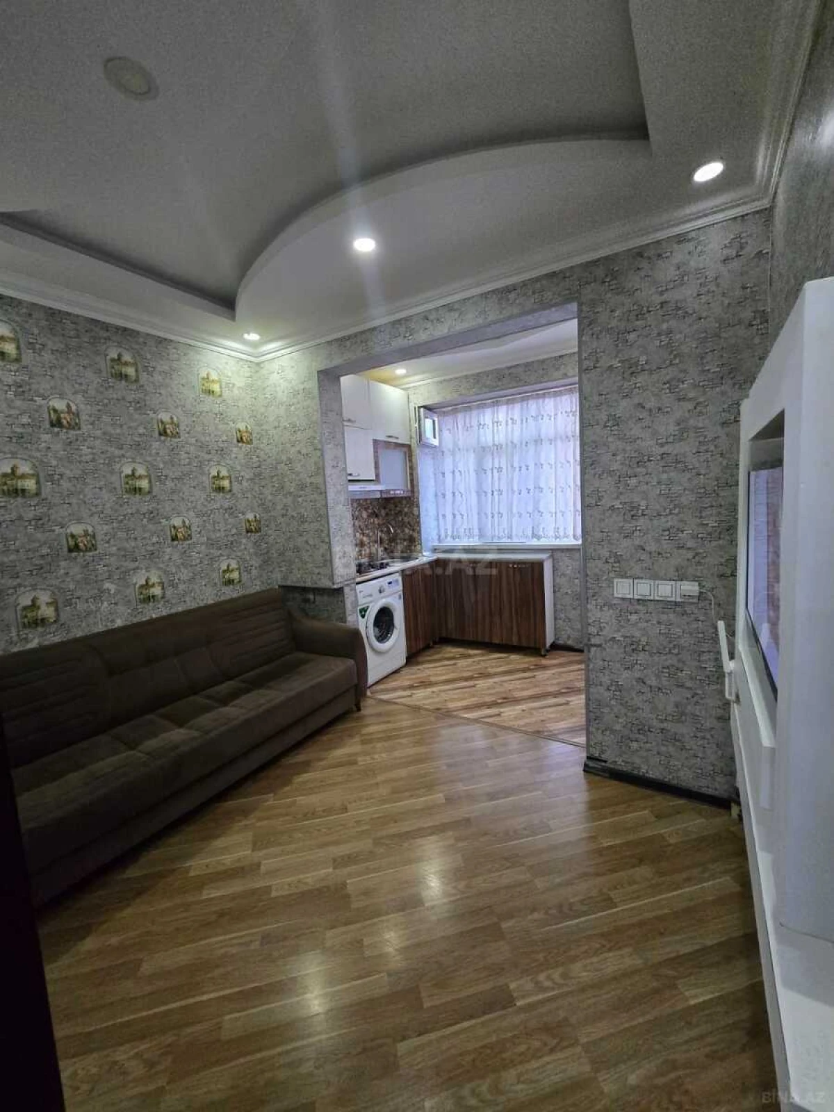 Kirayə verilir 2 otaqlı mənzil 65 m²