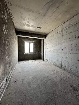 Satılır 3 otaqlı mənzil 184 m²