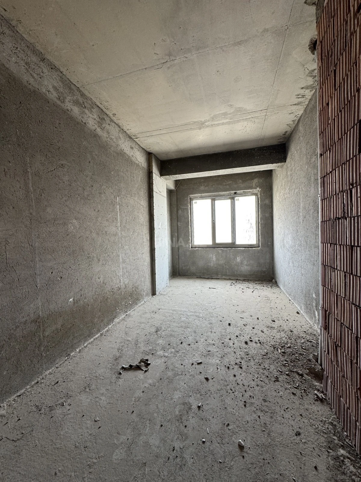 Satılır 3 otaqlı mənzil 184 m²