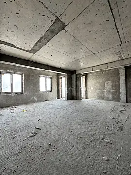 Satılır 3 otaqlı mənzil 184 m²