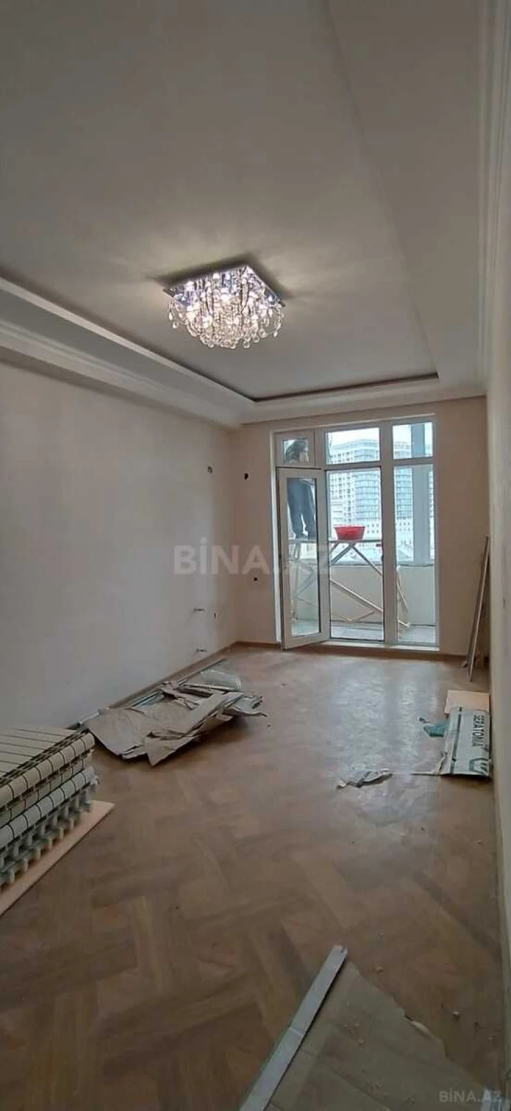 Satılır 3 otaqlı mənzil 155 m²